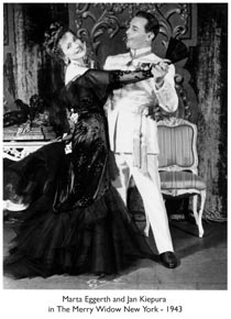 Marta Eggerth and Jan Kiepura in 'The Merry Widow' - New York 1943